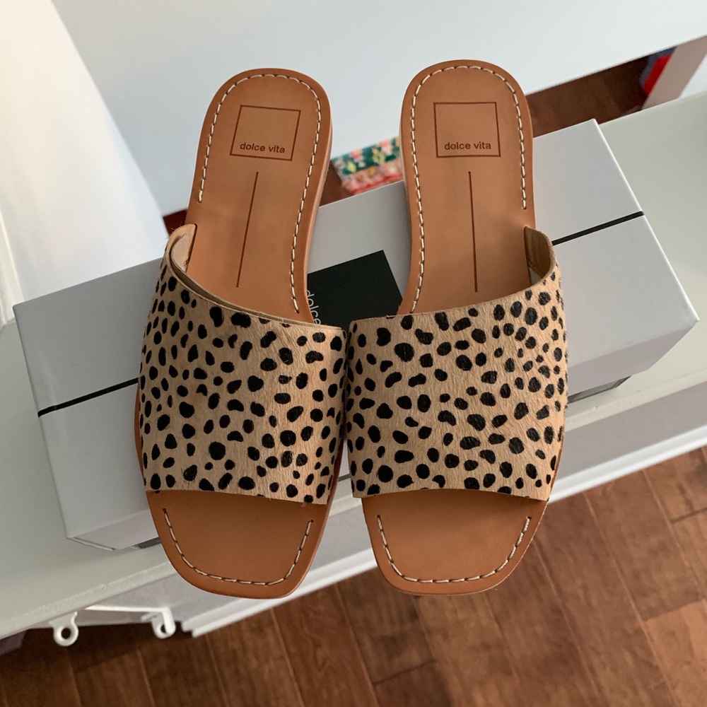 Dolce Vita Leopard Calf Hair Sandals 8